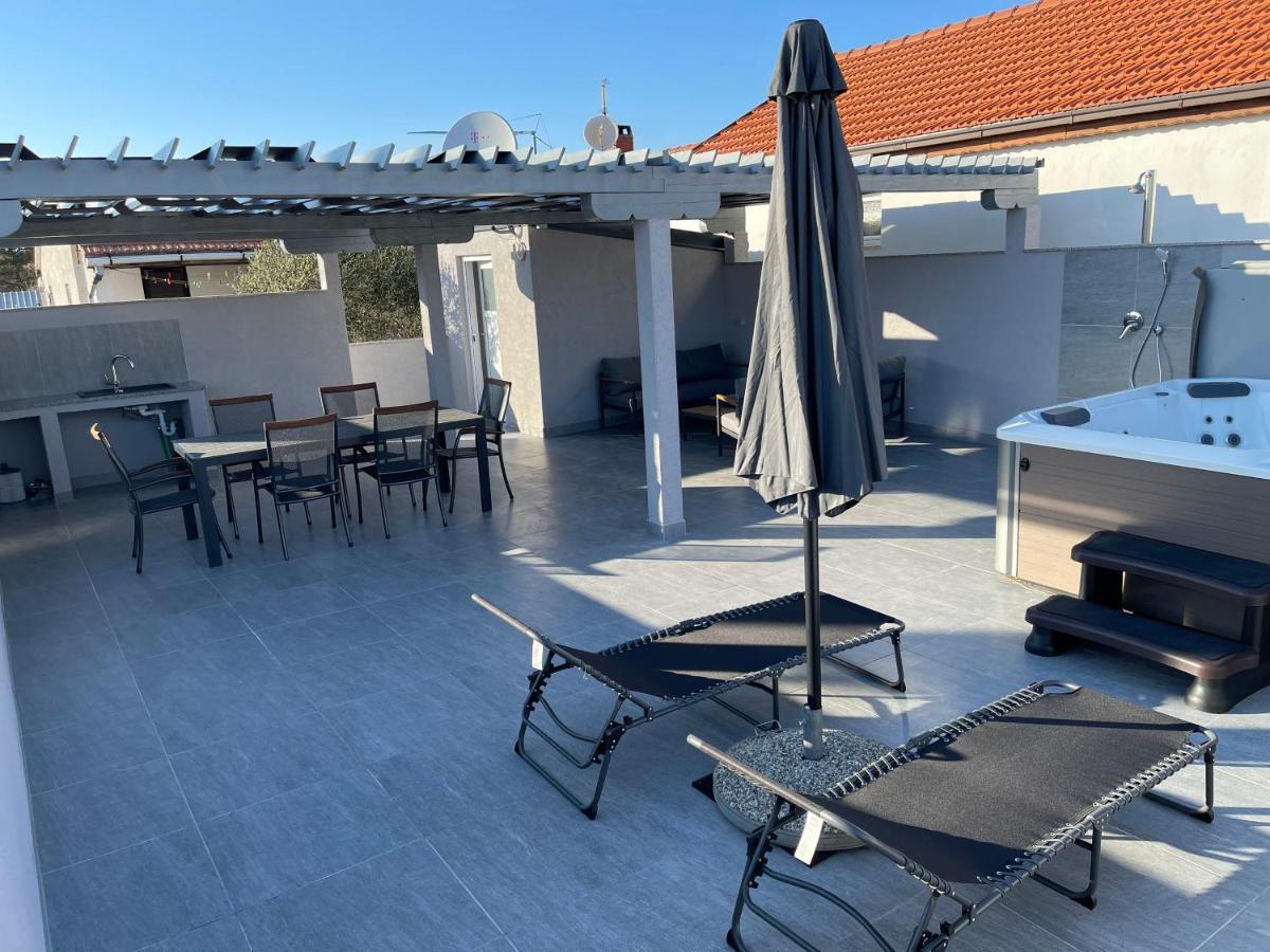 Vila Pedinka Vir Exterior foto